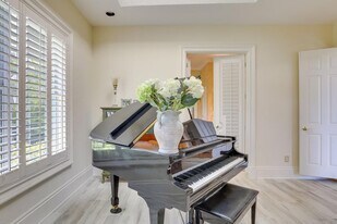 1730 Caribbean Dr in Sarasota, FL - Building Photo