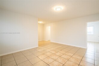 7311 Byron Ave in Miami Beach, FL - Building Photo - Building Photo