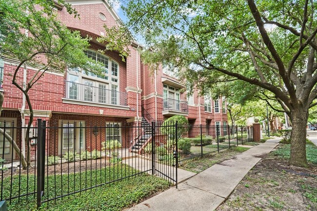 306 Bremond St in Houston, TX - Foto de edificio - Building Photo