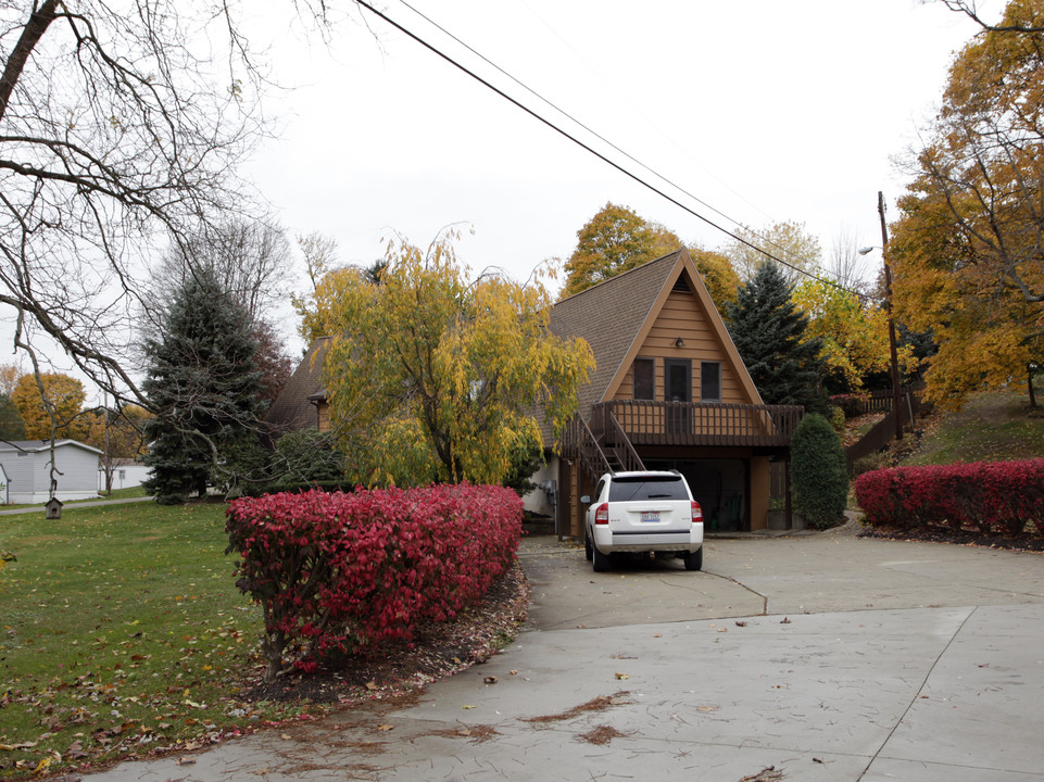 Maces Mobile Estates in Uniontown, OH - Foto de edificio