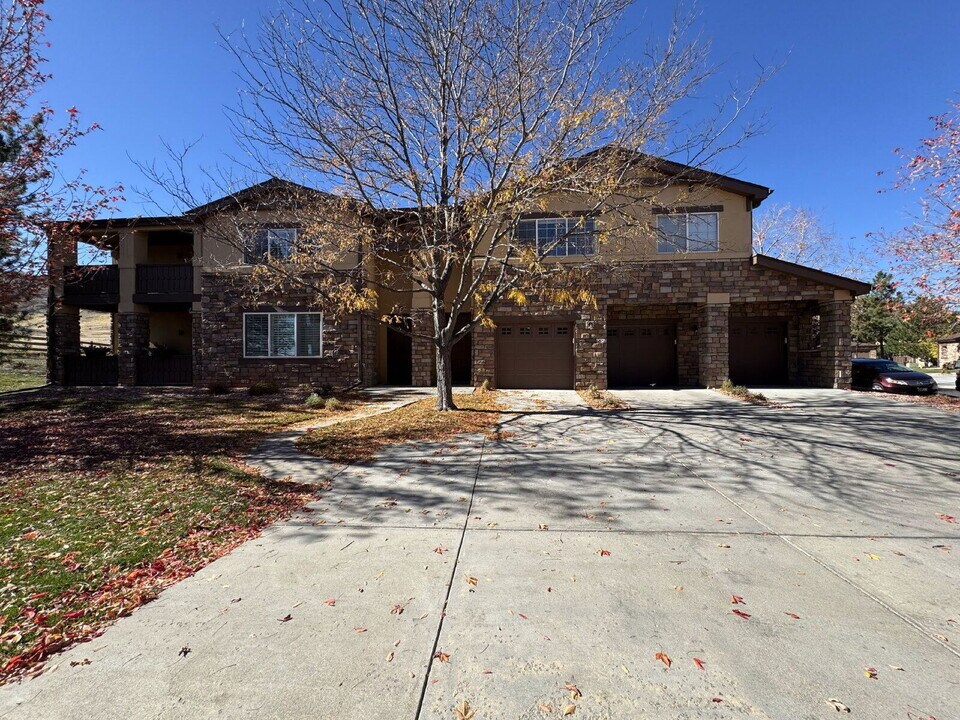 9816 W Freiburg Dr in Littleton, CO - Building Photo