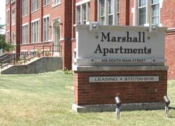 Marshall Apartments in Janesville, WI - Foto de edificio - Building Photo