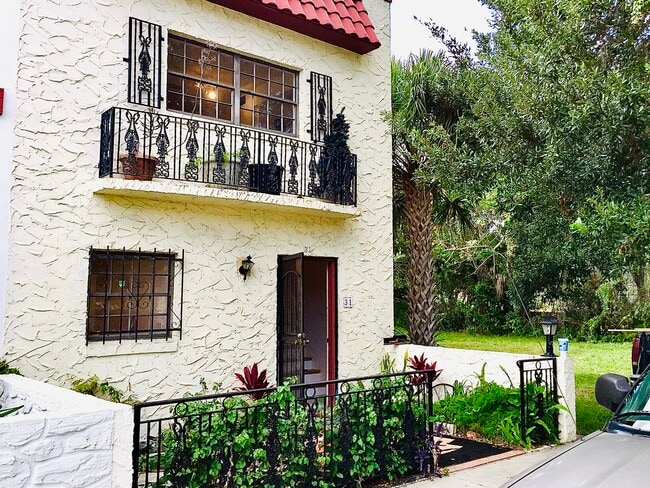 property at 625 Halifax N Ave