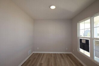 1717 Longhill Dr in Delaware, OH - Building Photo - Building Photo