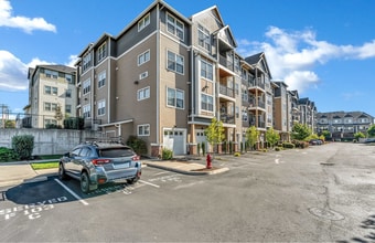 17181 SW Snowdale St in Beaverton, OR - Building Photo - Building Photo