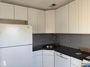 114 Doremus Ave in Ridgewood, NJ - Building Photo - Building Photo