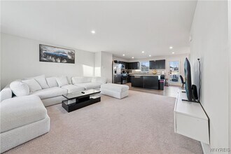 32 Florence Ln in Amherst, NY - Building Photo - Building Photo