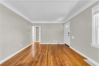 11901 Kensington Ave in Cleveland, OH - Building Photo - Building Photo