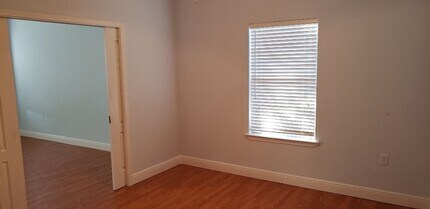 80 2nd Ave in Shalimar, FL - Building Photo - Building Photo