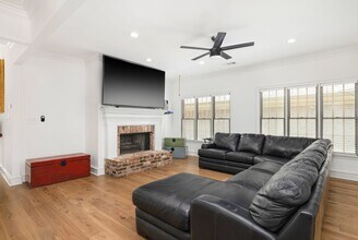 3314 Gallery Dr in Memphis, TN - Building Photo - Building Photo