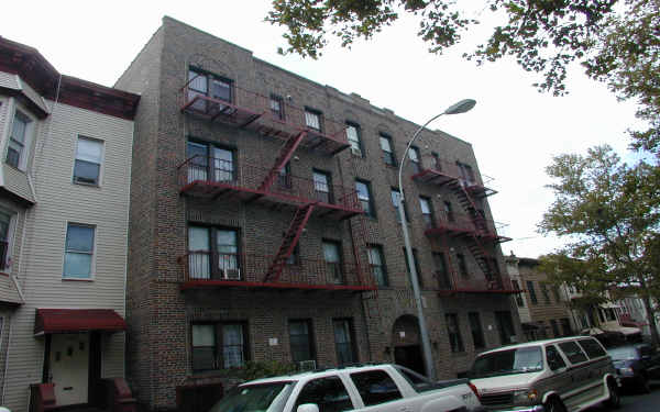 438 52nd St in Brooklyn, NY - Building Photo