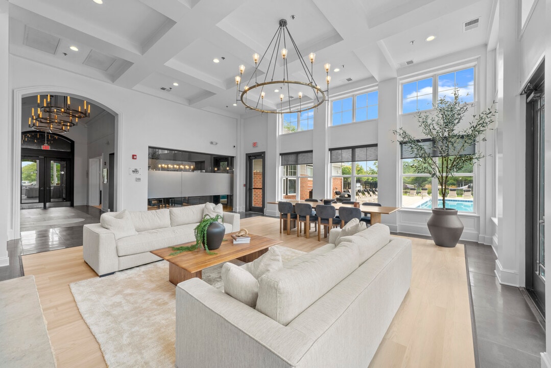 Grand Reserve of Naperville in Naperville, IL - Building Photo