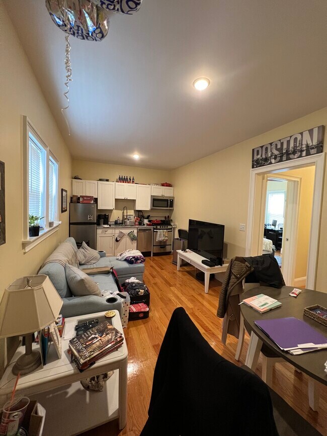 25 MacArthur St Apartments and Nearby Somerville Apartments For Rent