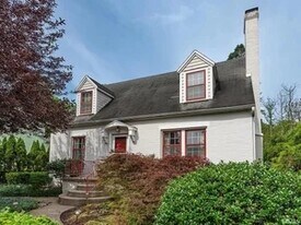 524 S Highland Ave in Bloomington, IN - Building Photo