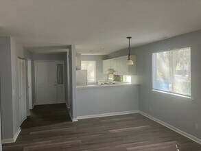601 Battery Ln, Unit Parris Island Gate in Beaufort, SC - Building Photo - Building Photo