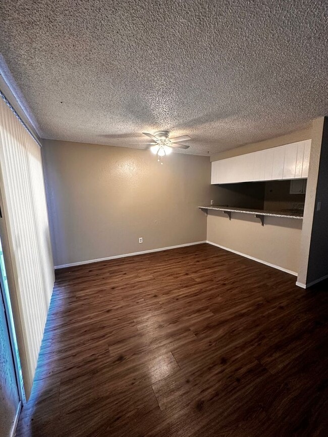 909 Pacheco Rd in Bakersfield, CA - Building Photo - Building Photo