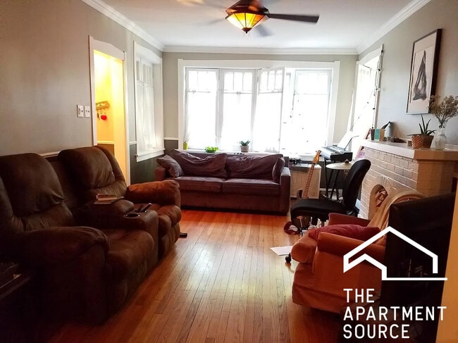 property at 2427 W Warner Ave