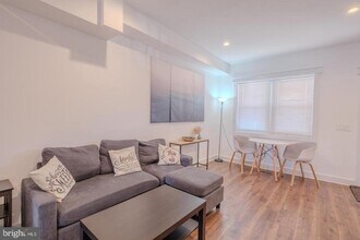 413 Delafield Pl NW in Washington, DC - Building Photo - Building Photo