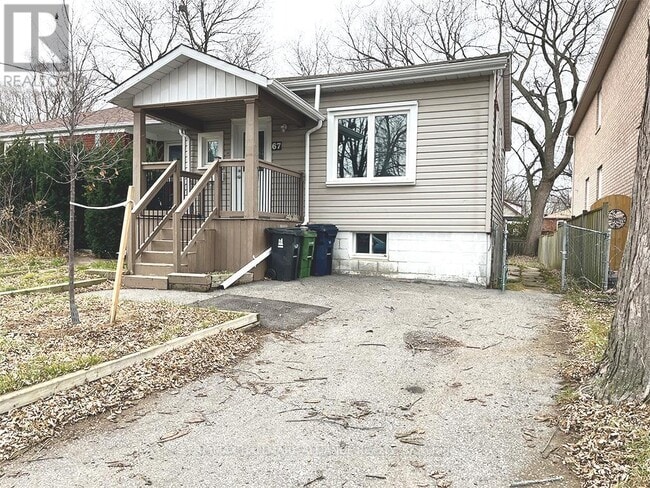 67 Claremore Ave in Toronto, ON - Building Photo - Building Photo