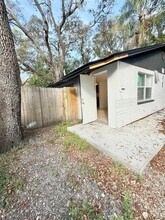 10108 N 10th St in Tampa, FL - Building Photo - Building Photo