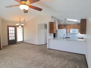 2135 Goodrich Dr in Moore, OK - Building Photo - Building Photo