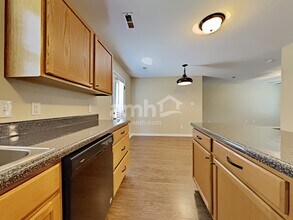 7904 Mill Park Ln in Powell, TN - Foto de edificio - Building Photo