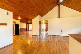6600 W Suzette Ln in Flagstaff, AZ - Building Photo - Building Photo