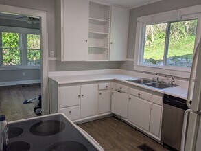 307 Tusculum Blvd in Greeneville, TN - Foto de edificio - Building Photo