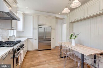 1409 33rd St NW in Washington, DC - Building Photo - Building Photo