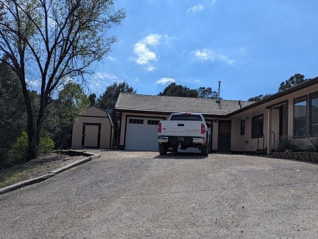 4 Cavaletti Ct in Tijeras, NM - Building Photo - Building Photo