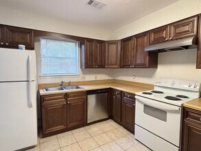 32 7th Ave in Shalimar, FL - Building Photo - Building Photo