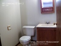 981 Emmons St photo'