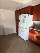 17805 Bascom St in Hesperia, CA - Foto de edificio - Building Photo