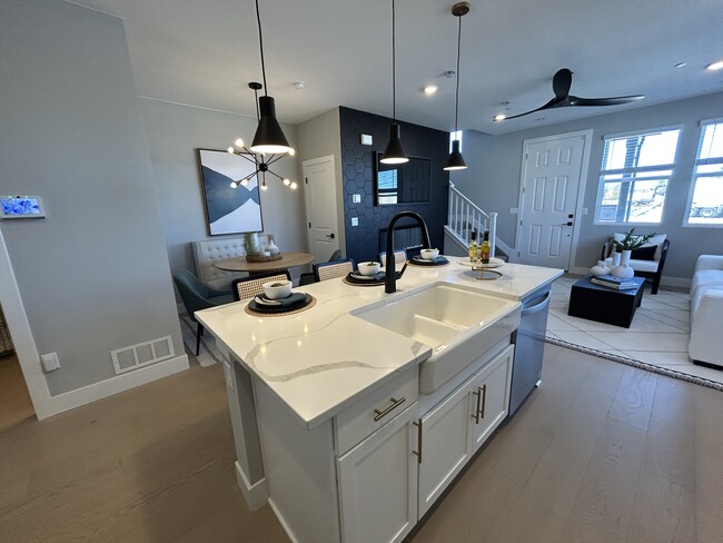 2747 Bear Spgs Cir in Longmont, CO - Building Photo - Building Photo