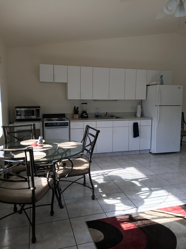 1938 Harding St, Unit 1