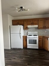 1303 S Cleveland Ave in Joplin, MO - Building Photo - Building Photo