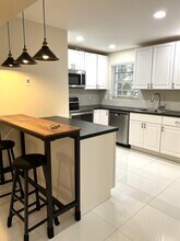3100 S Le Jeune Rd in Coral Gables, FL - Building Photo - Building Photo