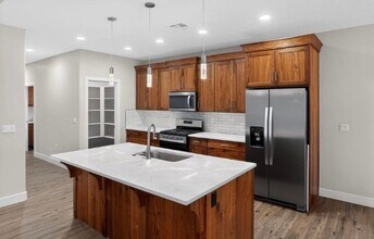 1838 W 180 N in Hurricane, UT - Foto de edificio - Building Photo