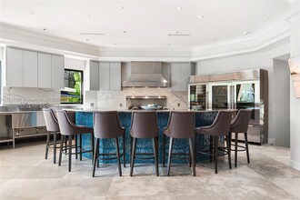 6700 Granada Blvd in Coral Gables, FL - Building Photo - Building Photo