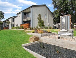 3800 on Portland Apartments in Irving, TX - Building Photo