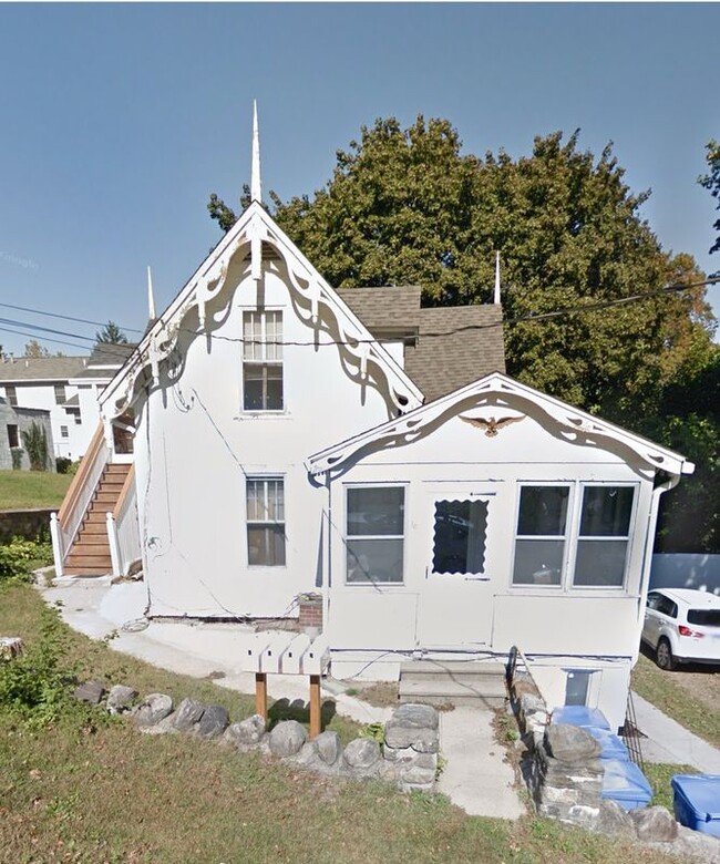 property at 16 Starview Ave