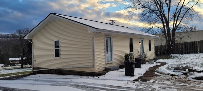 7205 US-11W in Rogersville, TN - Building Photo - Building Photo