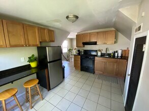 1051 Hunter Ave in Columbus, OH - Building Photo - Building Photo