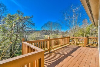 1216 Bugscuffle Rd in Hiawassee, GA - Building Photo - Building Photo