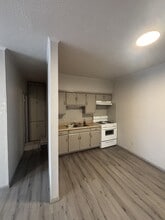 411 E Beech St in Tecumseh, OK - Building Photo - Building Photo