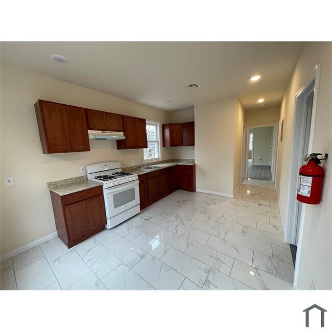 442 14th Ave Apartments and Nearby Irvington Apartments For Rent Irvington, NJ