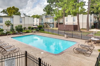 Park Place Apartments in Lafayette, LA - Foto de edificio - Building Photo