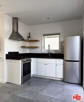 4448 Elmer Ave in Los Angeles, CA - Building Photo