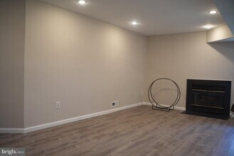 84 Woodlake Dr in Evesham, NJ - Building Photo - Building Photo