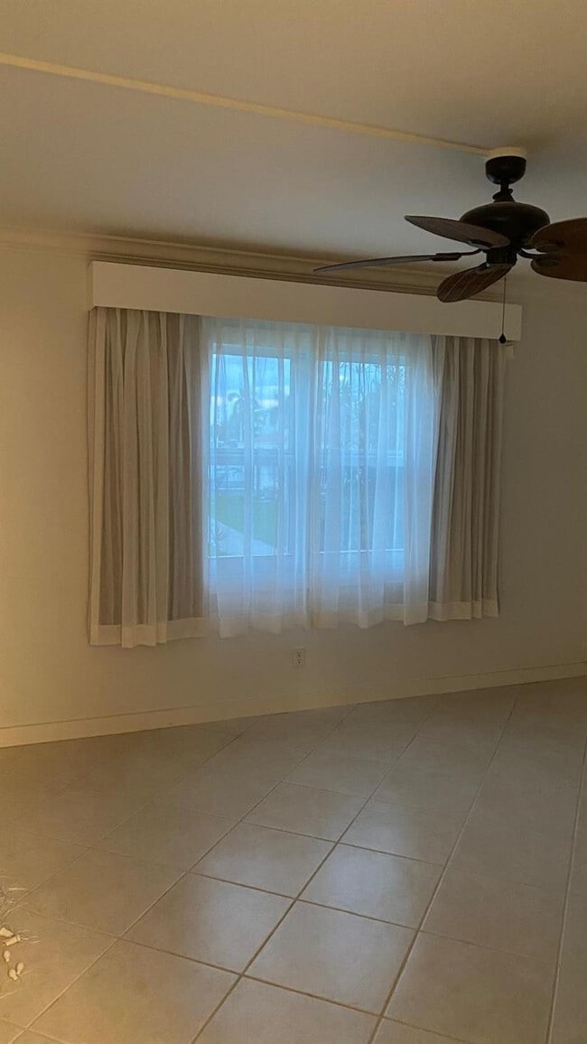 230 N Federal Hwy in Deerfield Beach, FL - Building Photo - Building Photo